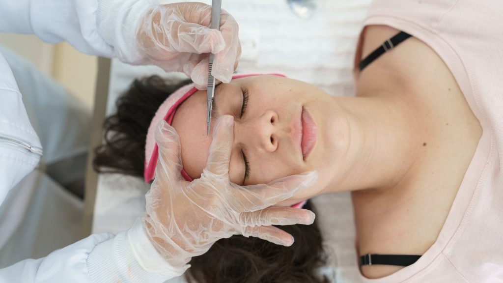 Dermaplaning dermaplaning